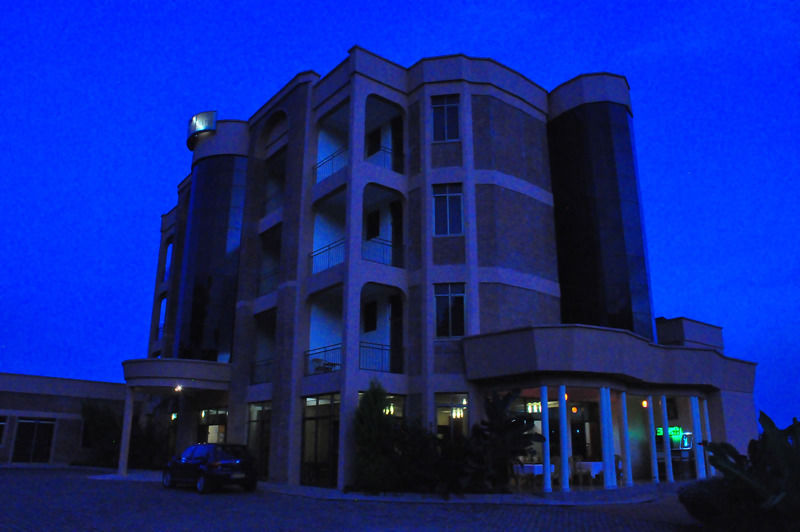 Faraja Hotel Ruhengeri Dış mekan fotoğraf